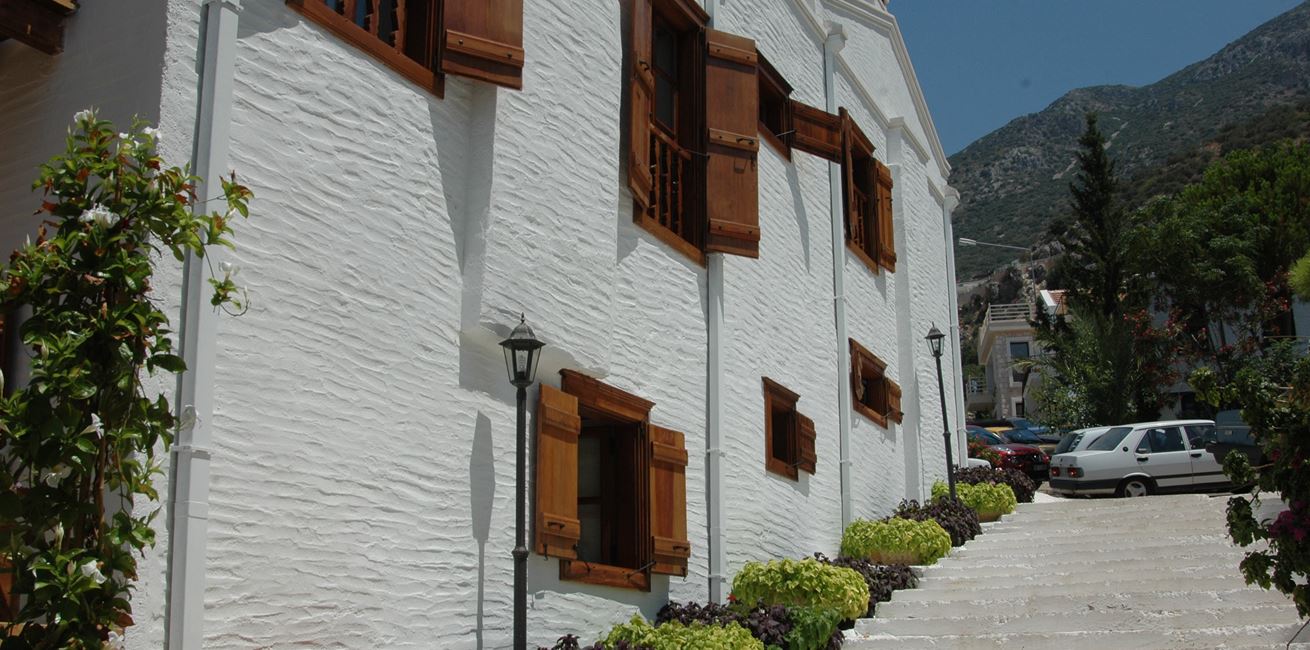 Steps beside the Courtyard